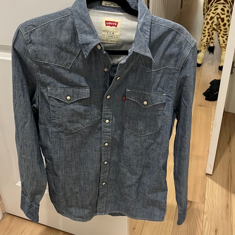 Levi’s mens small slim fit snap buttons denim shirt